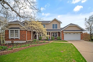 140 Crestmont Cir, Grover, MO 63040