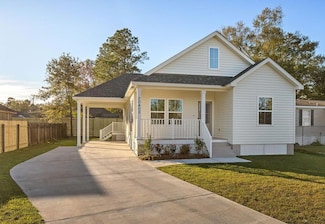 70405 9th St, Covington, LA 70433