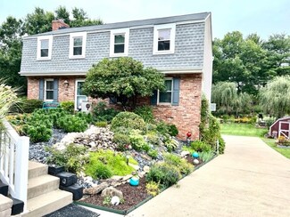 29 Fawnvue Dr, Mc Kees Rocks, PA 15136