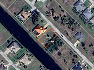 30 Pine Valley Ln, Rotonda West, FL 33947