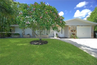 4770 Holly Dr, Palm Beach Gardens, FL 33418