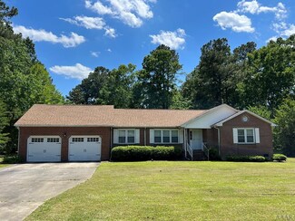 400 Pineview Dr, Elizabeth City, NC 27909