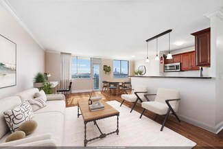 100 Manhattan Ave Unit 1008, Union City, NJ 07087