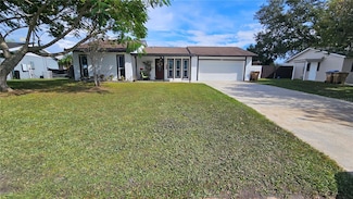 305 Gardenia Rd, Kissimmee, FL 34743