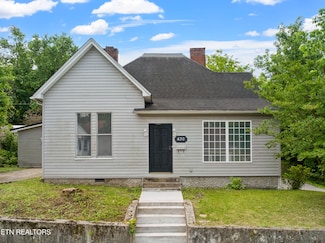 430 Cumberland Ave, Jellico, TN 37762
