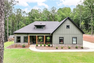 183 Lee Road 735, Opelika, AL 36804