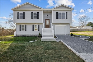41 Hudson St, Tiverton, RI 02878