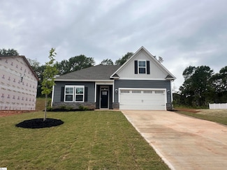 136 Hunter Ridge Dr, Boiling Springs, SC 29316
