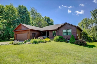 1622 Magog Rd, MacEdon, NY 14502