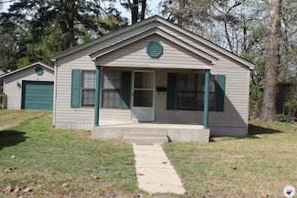 708 E Short 6th St, Hope, AR 71801