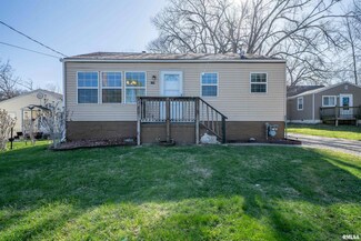 104 Fairview Ct, Creve Coeur, IL 61610