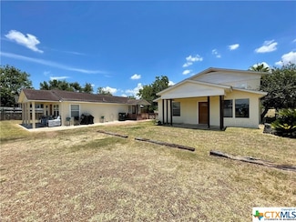 2899 Fm 1685, Victoria, TX 77905
