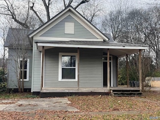 207 7th Ave SW, Decatur, AL 35601