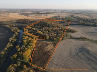 000 N Ayp Rd, Lena, IL 61048