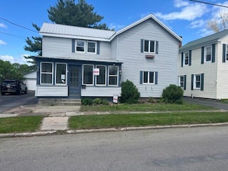 12 Cherry St, Malone, NY 12953