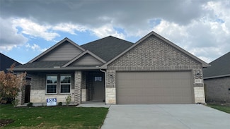6110 Coles Ln, Greenville, TX 75402