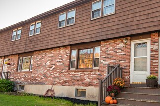 6 Auburn St Unit 3, Plaistow, NH 03865