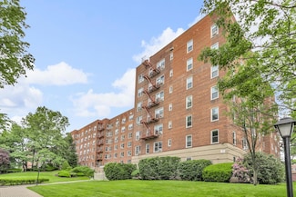 1304 Midland Ave Unit A57, Yonkers, NY 10704