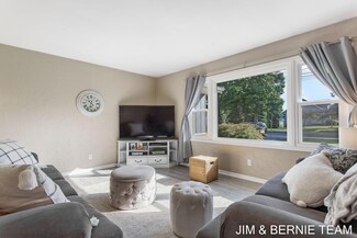 400 N 168th Ave, Holland, MI 49424