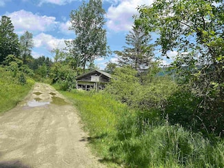 40 Washing Brook Rd, Bennington, VT 05201