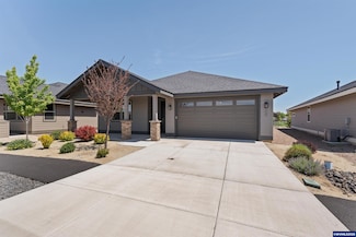 2622 NW Redwood Cir, Redmond, OR 97756