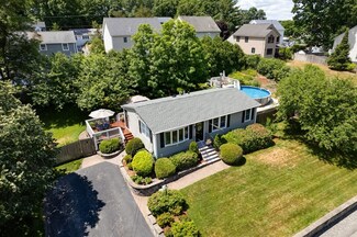 43 Hamilton Ave, Billerica, MA 01821