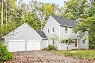 3035 E Forest Ridge Dr, Bloomington, IN 47401