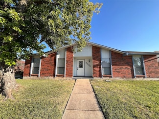 8506 Woodside Rd, Rowlett, TX 75088