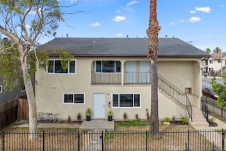 943 N Washington Place Unit 4, Long Beach, CA 90813