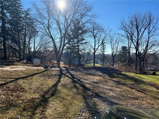 408 Fairgreen Ave, Neshannock, PA 16105