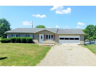 4889 Leona Ave SW, Navarre, OH 44662