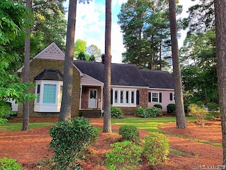 901 E 7th St, Roanoke Rapids, NC 27870