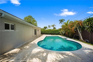 10501 SW 53rd St, Miami, FL 33165