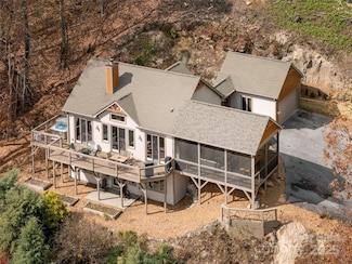 261 Rowland Dr, Hendersonville, NC 28739