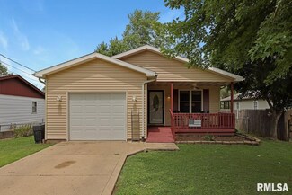 1409 Everett Dr, Pekin, IL 61554