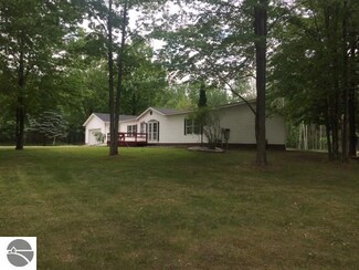 5130 Tilmann Ln, Weidman, MI 48893
