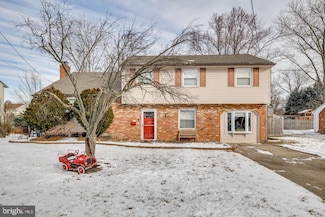 104 Knollwood Dr, Cherry Hill, NJ 08002