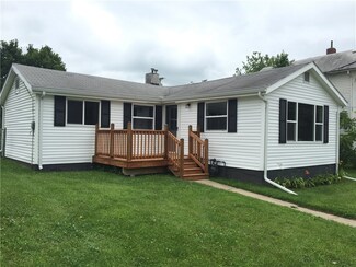 422 W Main St, Lisbon, IA 52253