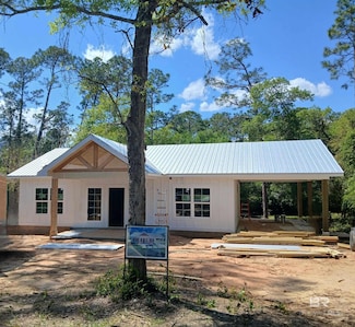 2721 Manuel Dr, Lillian, AL 36549