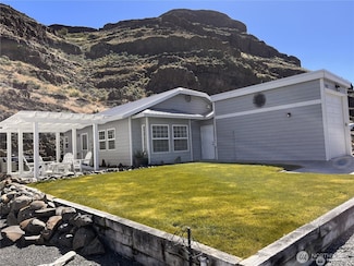707 Section Ave, Quincy, WA 98848