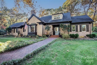 322 Valley Stream Rd, Statesville, NC 28677