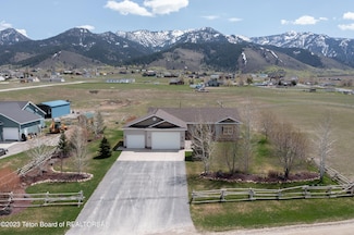 972 Lariat Dr, Etna, WY 83118