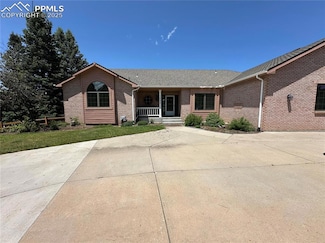 1660 Old Antlers Way, Monument, CO 80132