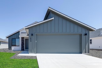 1670 SW Besra Dr, Mountain Home, ID 83647