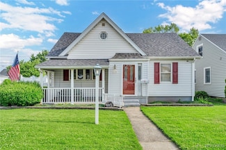 226 Cleveland Dr, Buffalo, NY 14223