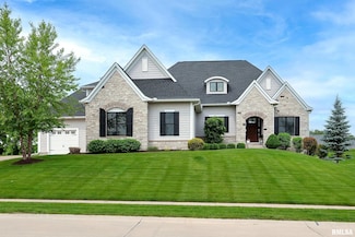 5052 Woody Creek Ln, Bettendorf, IA 52722