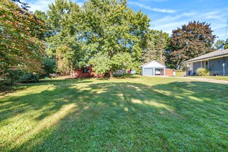 2425 Miller Ave NW, Grand Rapids, MI 49544