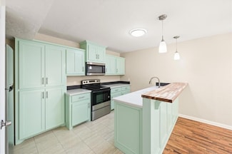 6072 Northwest Expy Unit ST6072, Warr Acres, OK 73132