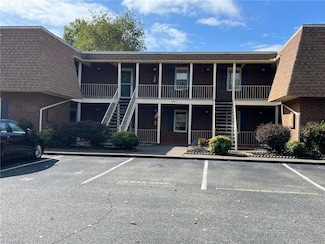 301 Windsor Manor Way Unit C, Kernersville, NC 27284