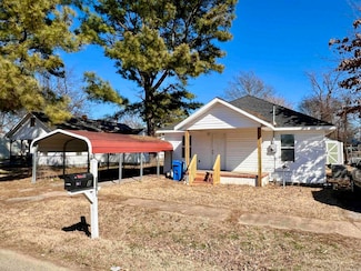 602 Nelson St, Leachville, AR 72438